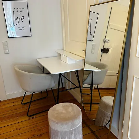 Ma Zentrum Stadthaus 6 Hostal *